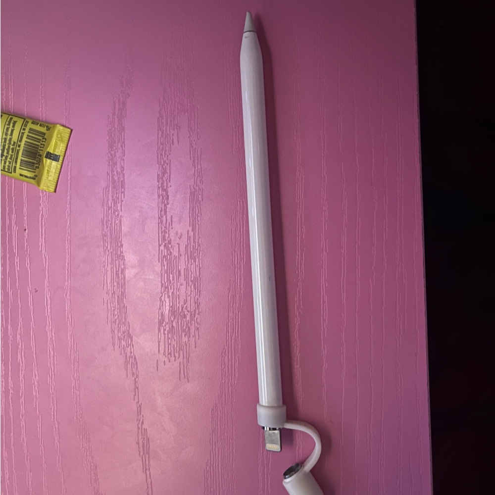 White Apple Pencil